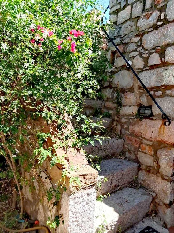 Villa Traditional Stone House In Chios Chios Island Exterior foto